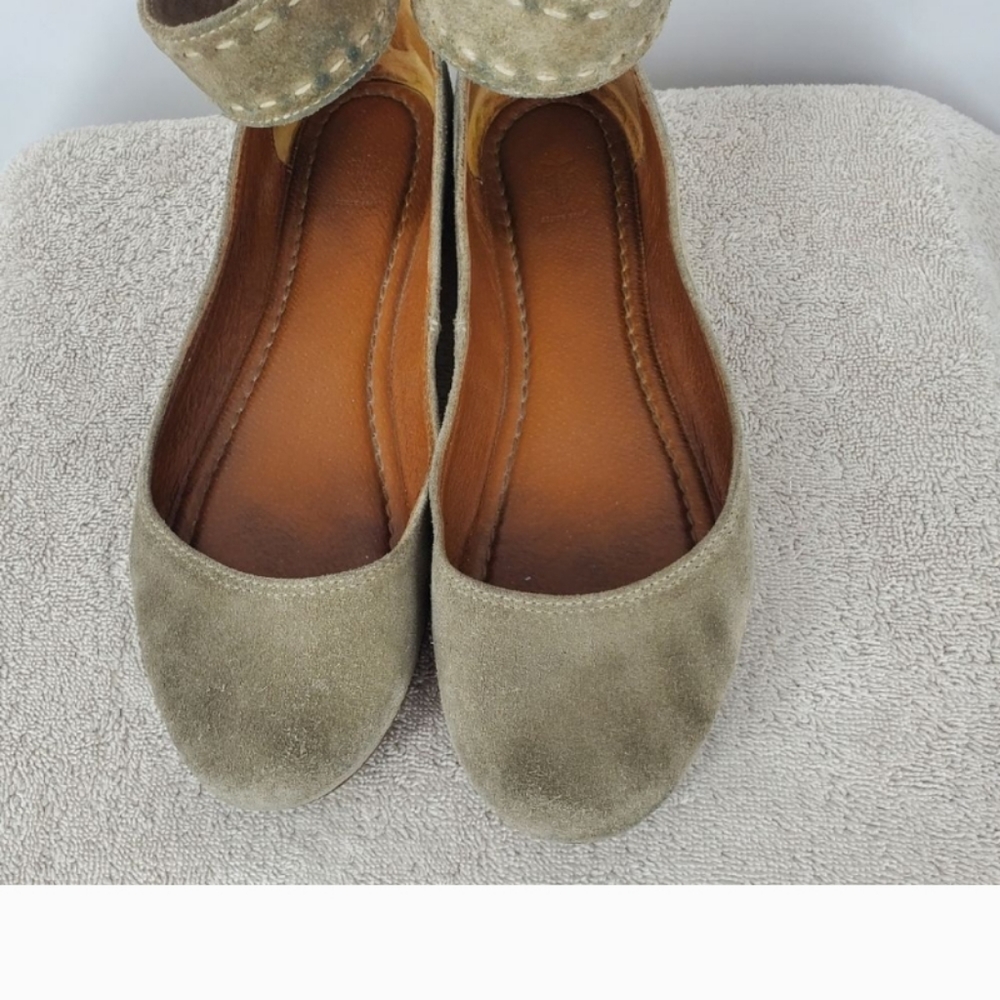 Suede Ankle strap Ballet flats